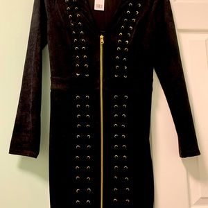 Bebe NWT, SZ S. Black suede, gold zipper & accents.